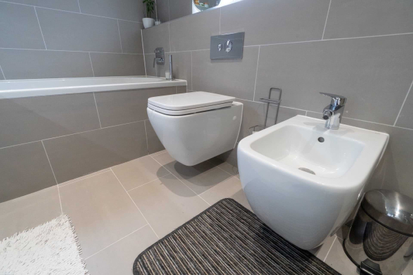 Guildford, Surrey, GU1