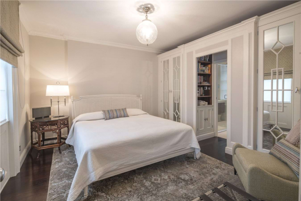 Holland Park, London, W11