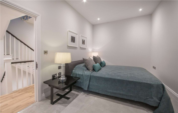 Holland Park, London, W11