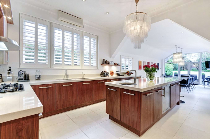 South Kensington, London, SW6